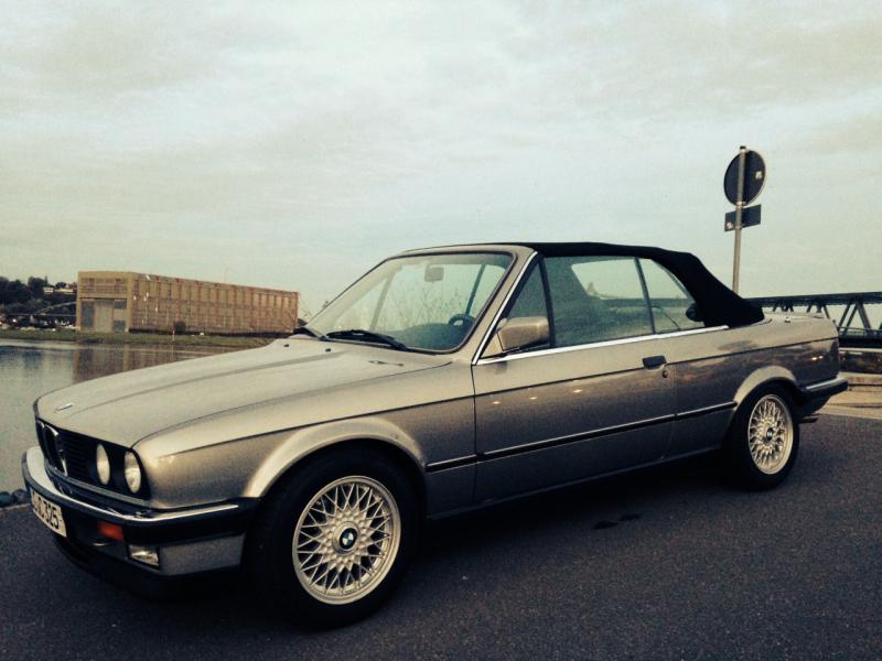 BMW e30 325i Cabrio Vor Facelift in Lachssilber - BMW-Treff
